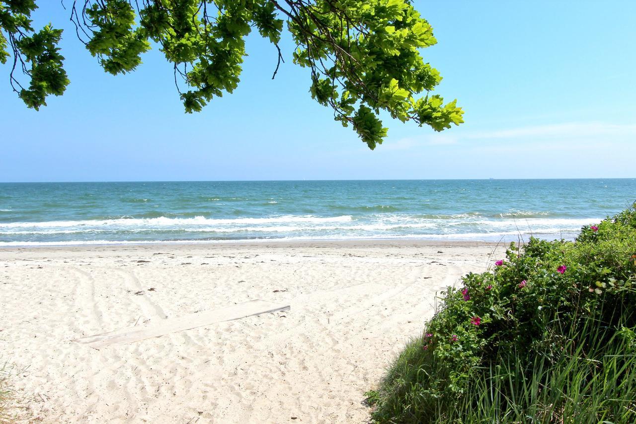 Strandnahe Fewo Rex Rugia: Balkon & Erlebnisbad Lobbe Exterior photo